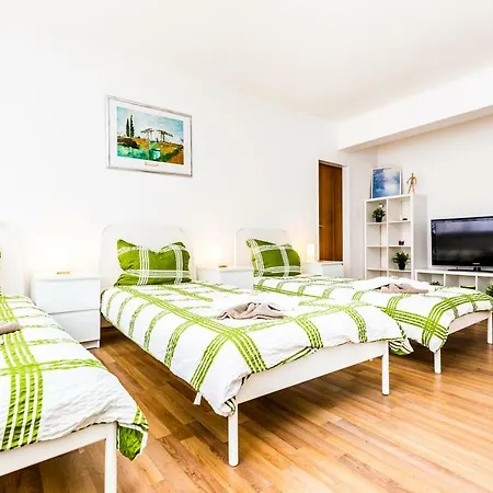 Workers Am Wiener Platz شقة *