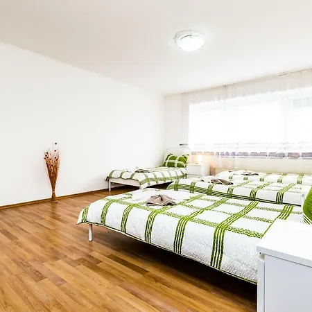 Workers Am Wiener Platz Apartment Cologne