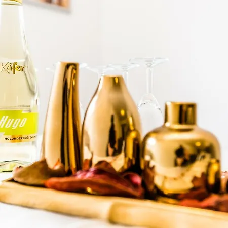 Workers Am Wiener Platz Cologne